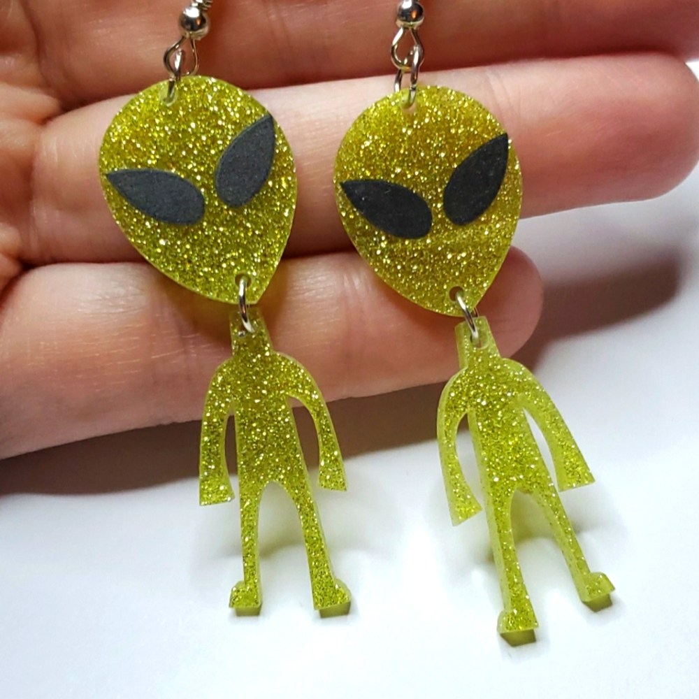 2 FOR $12⚠️ Alien earrings